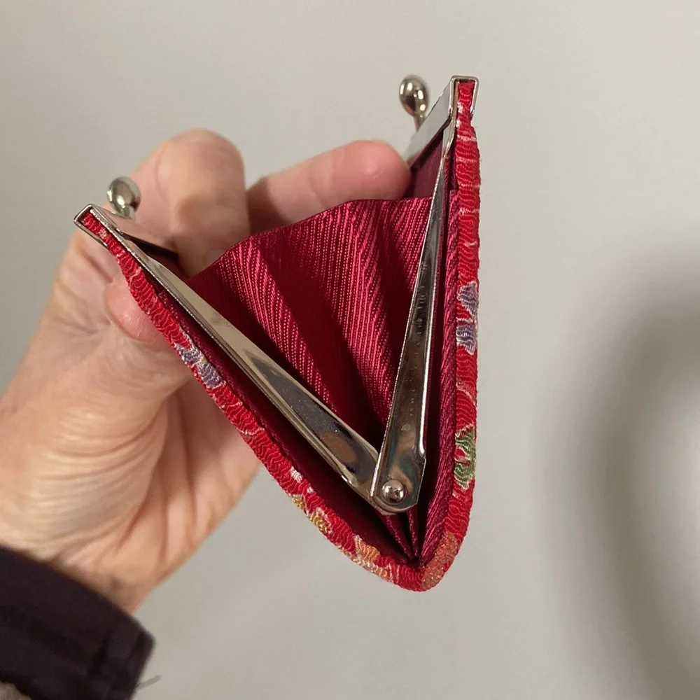 Vintage Silky Japanese coin purse fan side